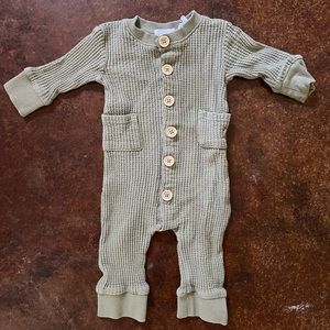 Jamie Kay Cotton Waffle Lincoln Onepiece - 3/6 months in Woodland